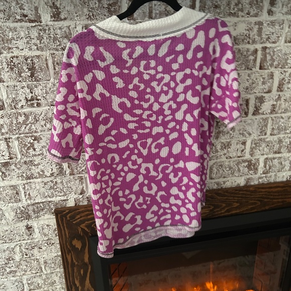 Leopard shirt - Picture 3 of 3